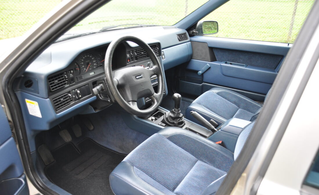Volvo_850-144PK_OpenRoad_Classic_Cars 1 (6)