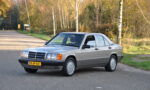 Mercedes-Benz_190E_OpenRoad_Classic_cars_ (1)