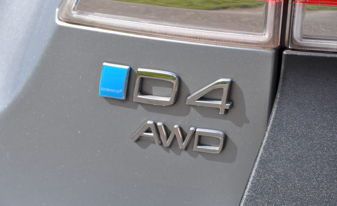 Volvo_XC70_AWD_OpenRoad_Classic_Cars (27)
